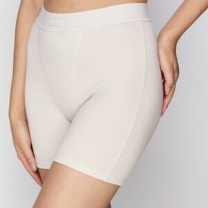 SKIMS Cotton-Rib Boxer Shorts in Cream